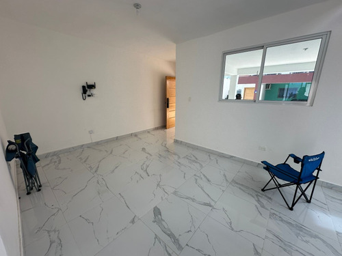 Se Renta Casa Con Piscina En San Isidro Prado Oriental