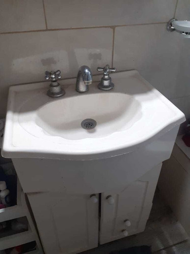 Casa Tres Ambiente Un Baño Zona Cruce Castelar Moreno