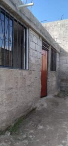 Imagen 1 de 7 de Se Vende Casa Con Terreno De 200 Metros De Oportunidad En Calderon