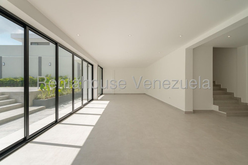 Bella, Remodelada, Moderna, Con Los Mejores Acabados. 25-17659