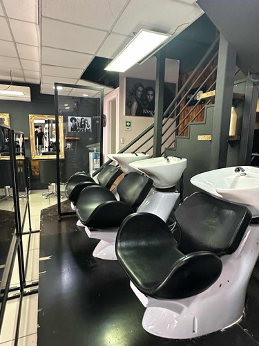 Derecho De Llaves Peluquería, Estética Y Barbería