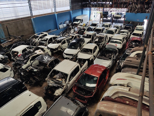 Imagem 6 de 10 de Sucata Palio Fire 1.3 16v Gas. Pra Tirar Peças Motor Cambio