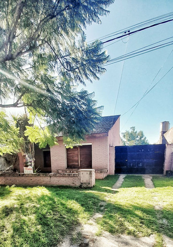 Casa Cuatro Dormitorios En Venta En Trenque Lauquen