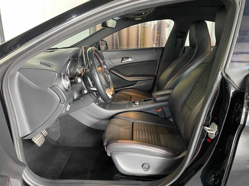 Imagen 13 de 13 de Mercedes Benz Cla 250 Sport 2019 Negro