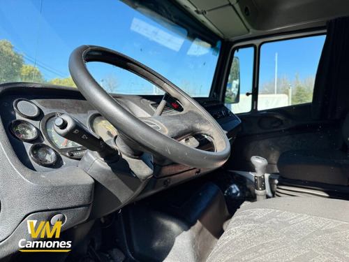 Mercedes Benz Atron 1624 Largo - 2015 - Recibimos Tu Usado