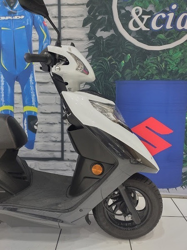 Imagem 8 de 11 de Haojue Lindy 125 Cbs 2021 - Moto & Cia