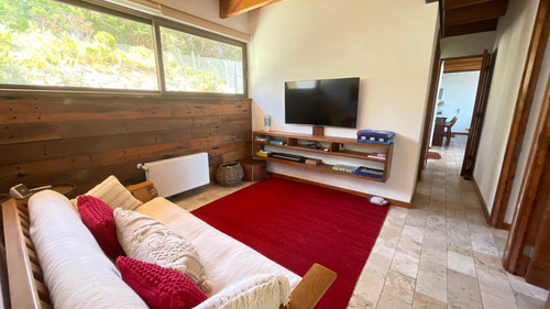 Espectacular Casa En Zapallar, Frente Al Mar, En Arriendo !
