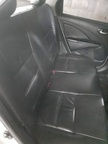 Toyota Etios 1.5 16v Xs 5p 2014