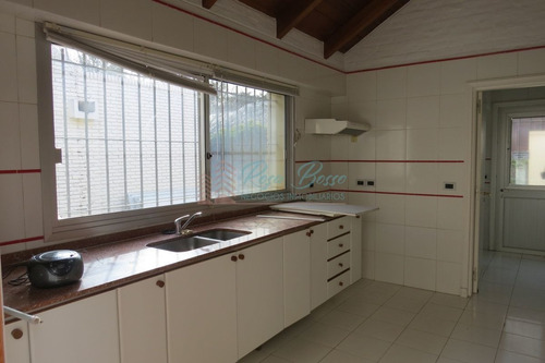 Imagen 7 de 26 de Casa Local Ideal Para Clínicas O Consultorios - Punta Del Este Aidy Grill