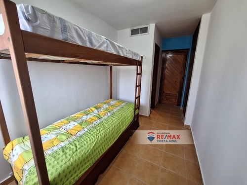 Remax Vende Apartamento Con Vista Al Mar En Playa Colorada Tucacas