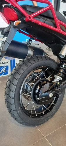 Imagen 5 de 12 de Moto Guzzi V85 Tt