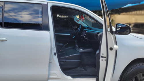 Toyota Hilux 2.8 Dc 4x2 Tdi Srv L16 2021