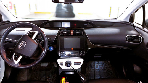 Toyota Prius 2018 Sedán Hibrido 29,500kms