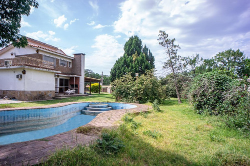 Imagen 4 de 7 de Venta: Terreno Con Pileta En El Centro De Funes.
