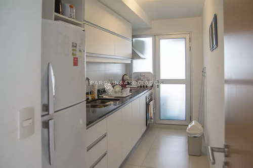 Hermoso Apartamento En Venta En Torre Bellagio, Punta Del Este.
