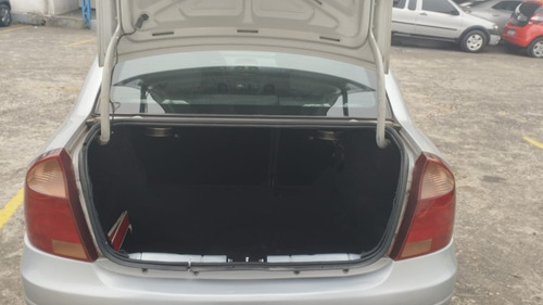 Imagem 6 de 18 de Chevrolet Corsa Sedan Maxx 1.4 2007/2008