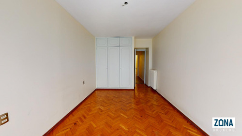 Imagen 12 de 17 de Apartamento En Venta Pocitos 3 Dormitorios Balcón Terraza Patio