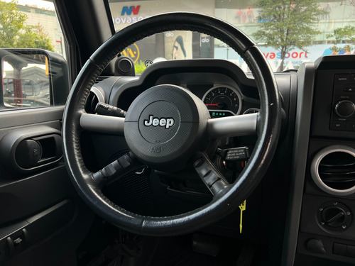 Jeep Wrangler SAHARA