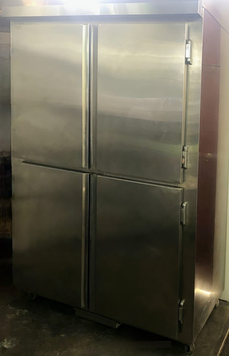 Refrigeradora Comercial 4 Puertas -casi Nueva De Acero Inox.