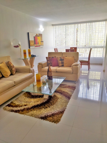 Imagen 3 de 10 de Se Vende Apartamento En El Pis 3 En El Conjunto Residencial Terrazas Del Samán, La Colina Sector El Rincón.-