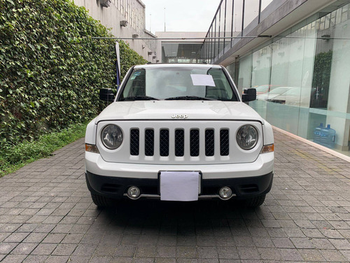 Imagen 7 de 15 de Jeep Patriot 2015 2.4 Latitud 4x2 Cvt
