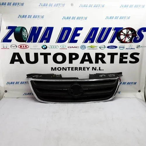 Parrilla Original Nissan Altima 2002 2003 2004 C/cromo