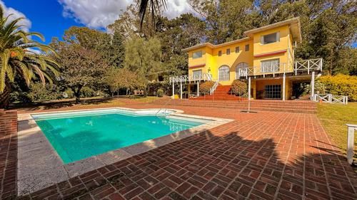 Venta Importante Posada En Sierra De Los Padres