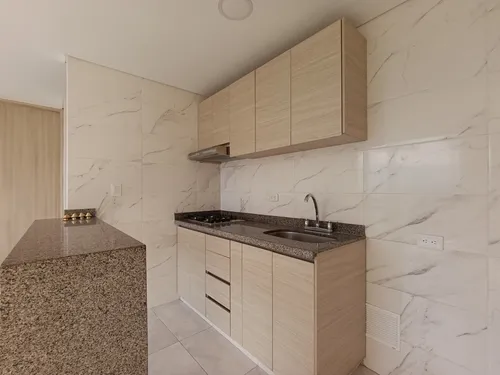 Apartamento En Arriendo En Prados Del Este. Cod A28759