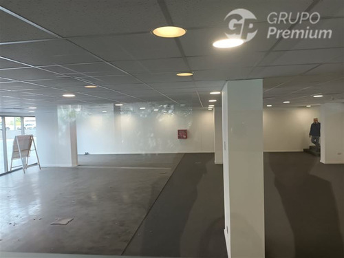 Local Comercial En Arriendo En Las Condes