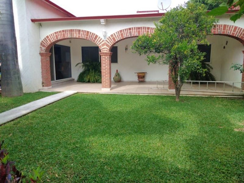 Imagen 2 de 12 de Casa Sola En Venta Altos De Oaxtepec