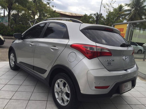 Imagem 8 de 15 de Hyundai Hb20x 1.6 16v Style Flex 4p Automático