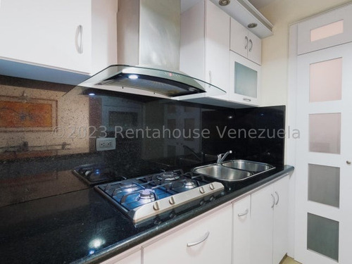 Imagen 7 de 30 de María Reyes Vende, Espectacular Apartamento Amoblado, En El Este De La Ciudad, El Edificio Cuenta Con Planta Eléctrica Y La Cocina Es Moderna