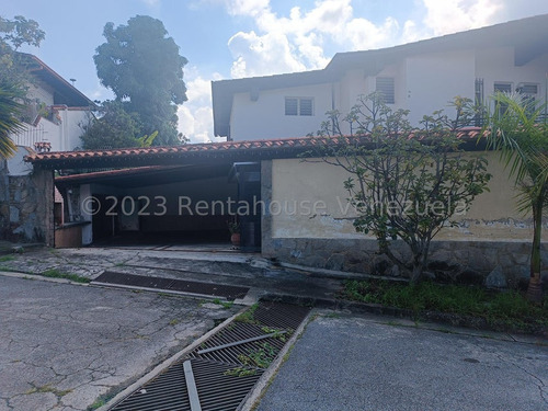 Vendo Hermosa Casa Para Remodelar En Calle Cerrada Y Vigilancia Privada 24 Hrs. En Mjacaracuay Mls #24-9240.
