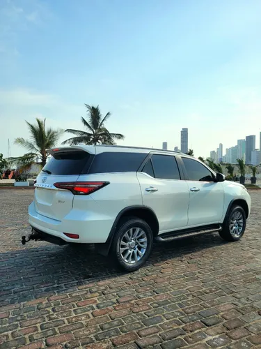 Toyota Fortuner Srv Turbodiesel 4x2 Automática 7 Puestos