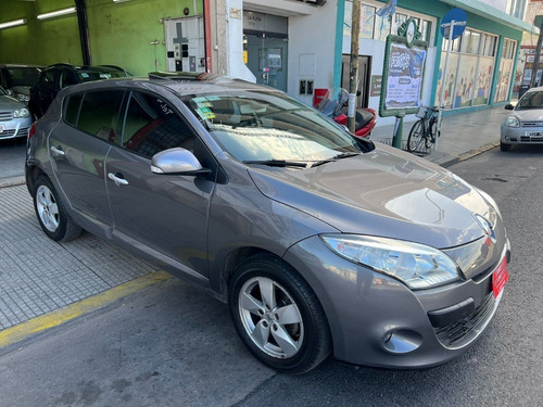 Imagen 2 de 14 de Renault Megane 3 Año 2011
