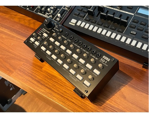 Korg Sq-1 Soporte