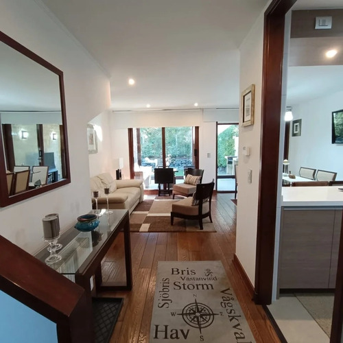 Imagen 3 de 20 de Venta Casa Parque Pinares Pucón