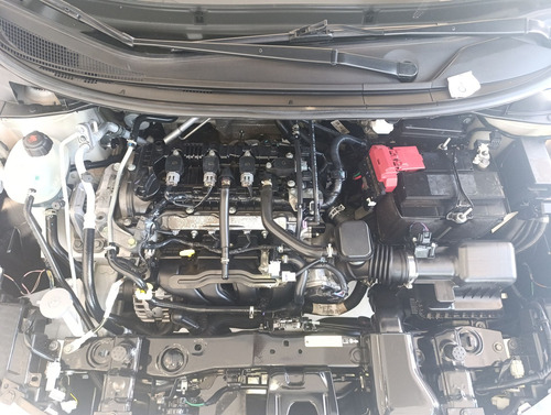 Nissan Versa 1.6 Sense Mt