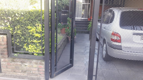 Imagen 4 de 21 de Excelente Duplex 4 Ambientes. Int. Neyer N° 177, Beccar.