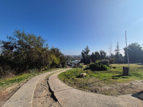 Casa En Arriendo De 5 Dorm. Condominio Nogales Machalí