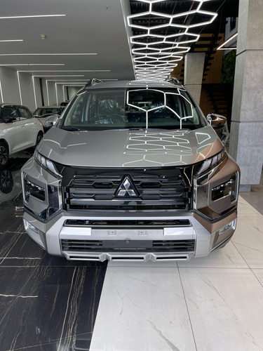 Mitsubishi Xpander Cross 2025