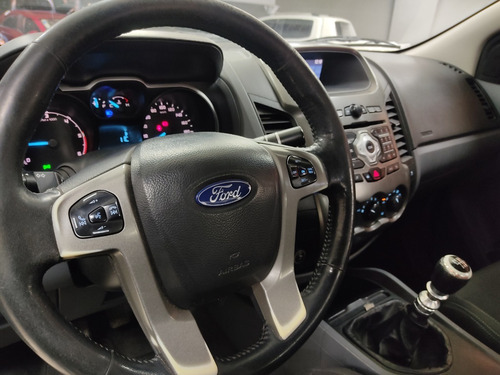 Imagen 11 de 15 de Ford Ranger Xlt 4x2 Mt Cd 2015