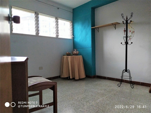 Imagen 15 de 18 de Vendo Apartamento 100m2 4h/2b/1p El Cafetal 5290