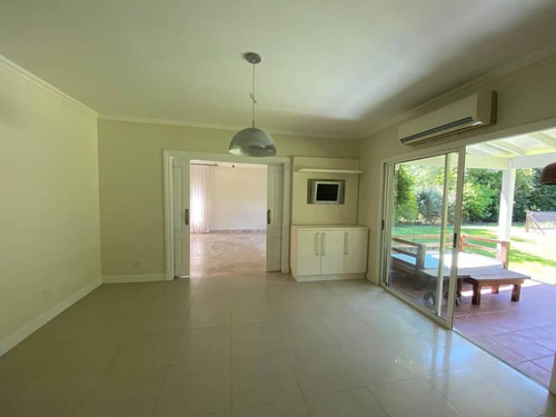 Imagen 7 de 21 de Excelente Casa Estilo Racionalista!