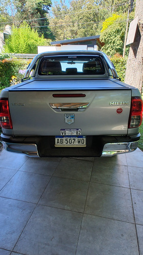 Toyota Hilux 2.8 Cd Sr 177cv 4x4