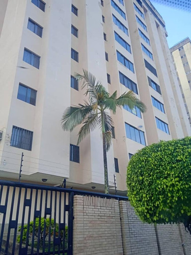 Yeily Colina Vende Apartamento En Valles De Camoruco Edf. Zafiro