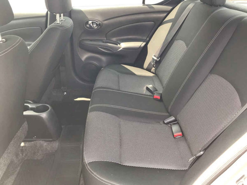 Imagen 11 de 15 de Nissan Versa 2018 4p Sense L4/1.6 Aut