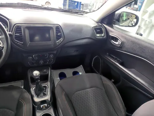 Jeep Compass SPORT 2.4 MECANICA 4X2 GASOLINA