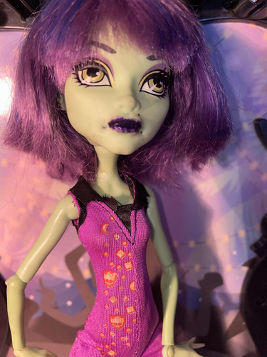 181 - Monster High Create A Monster Restauração (Usado)
