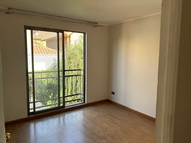 Imagen 3 de 10 de Casa De Dos Pisos En Venta, Ideal Para Familias